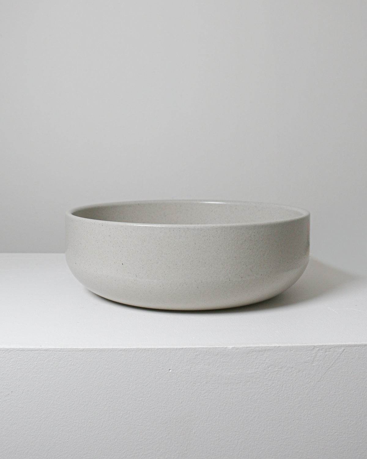 Clay 300 Round Hand Basin in Shale