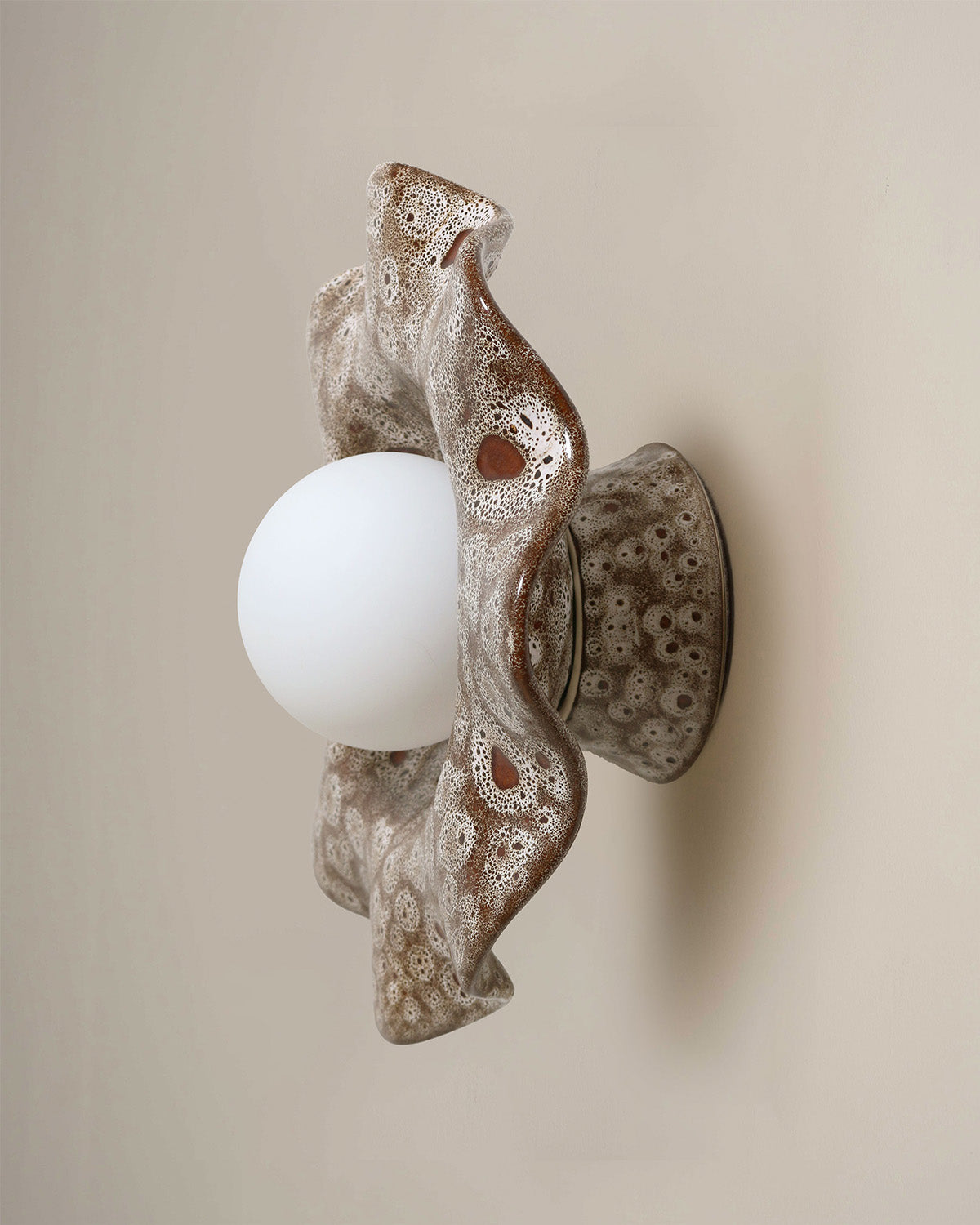 Pearl Wall Sconce in White Ochre