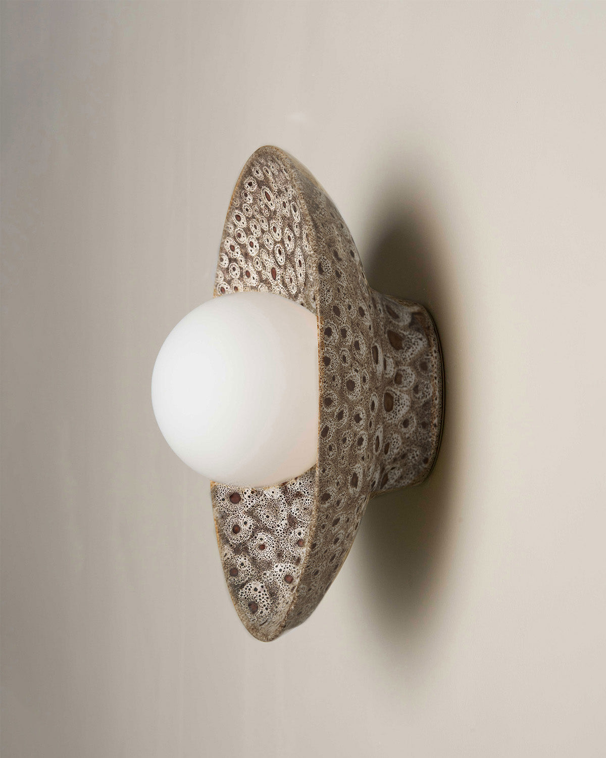 Dish Sconce Light in White Ochre