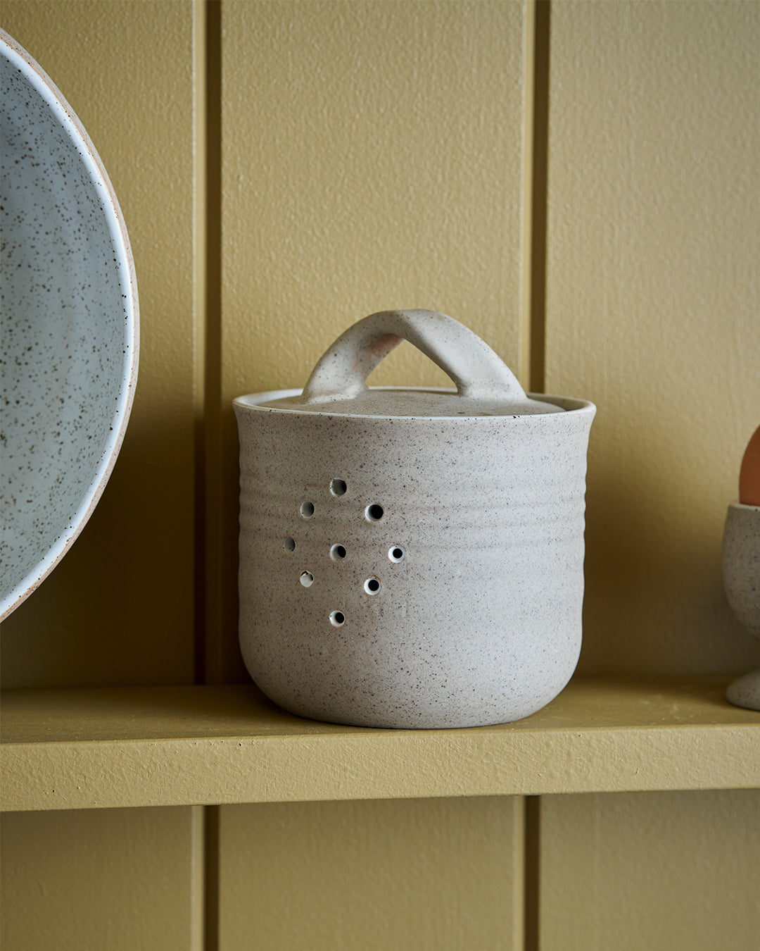 Garlic Canister / Garden To Table