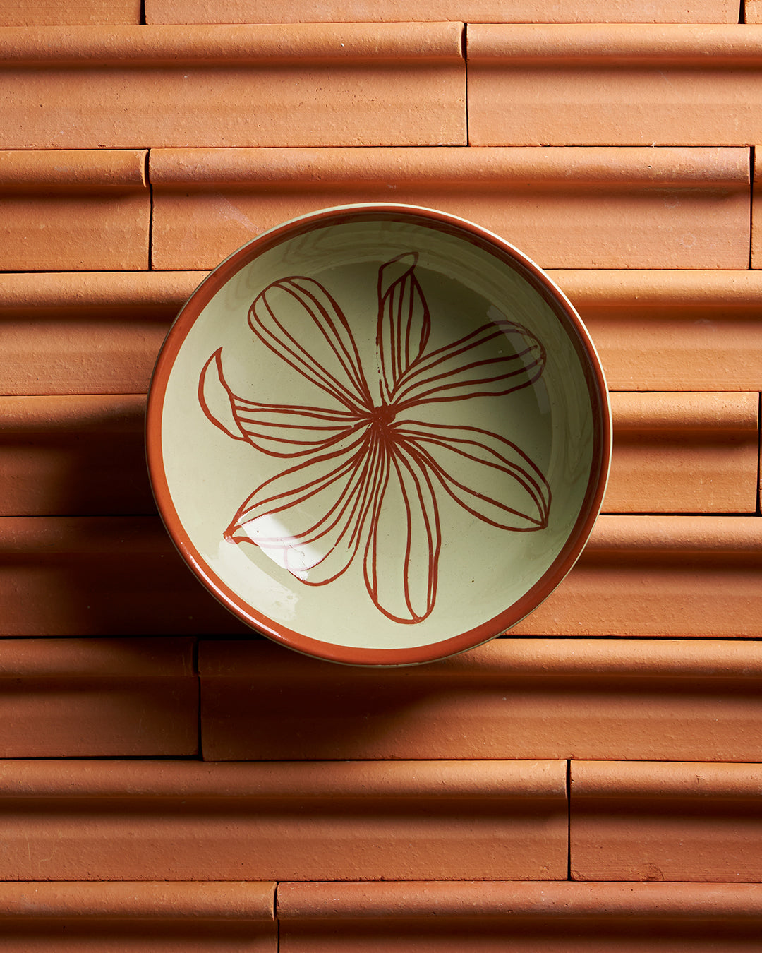 June's Daisy Bowl / Pear