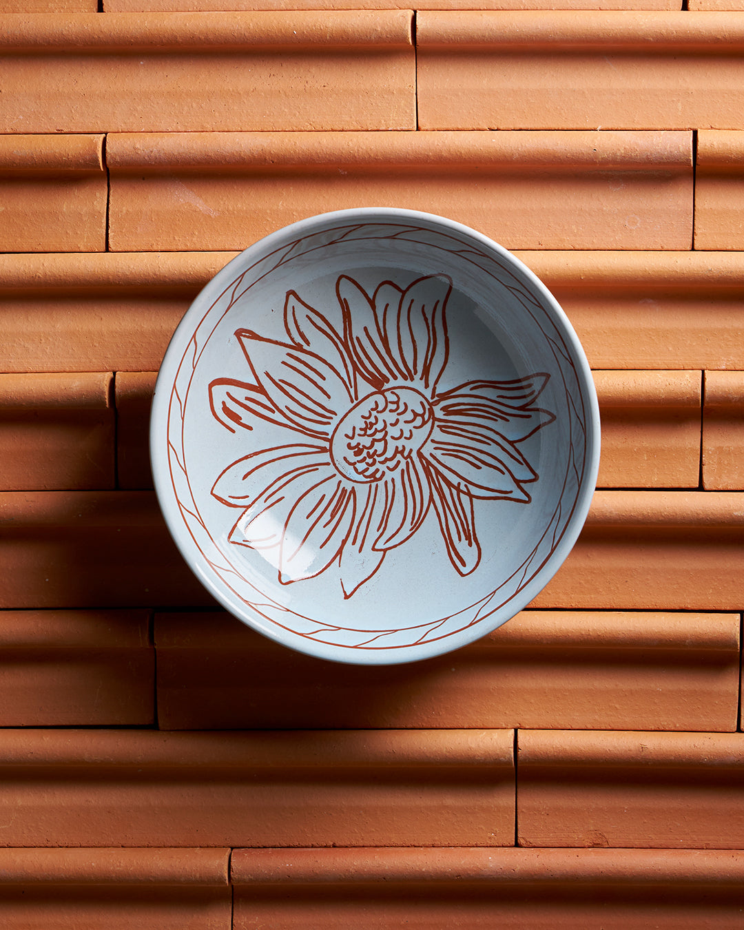 June's Daisy Bowl / Powder