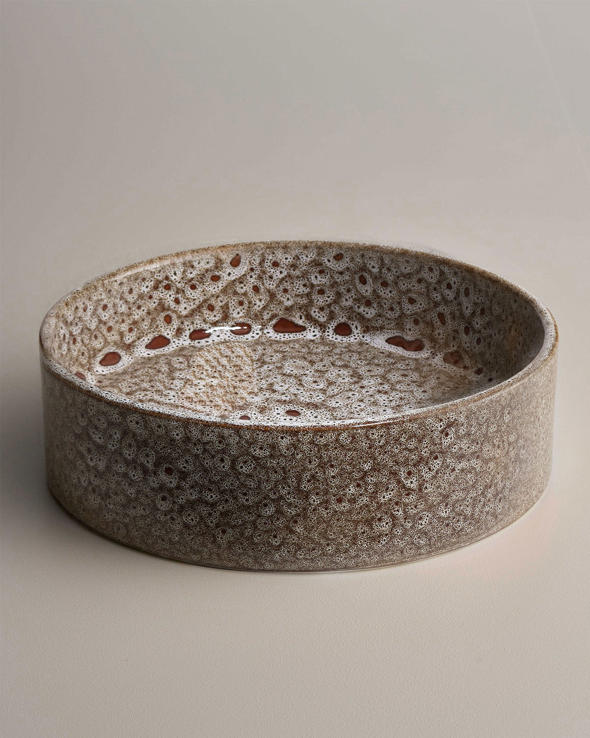 Clay 400 Round Hand Basin in White Ochre