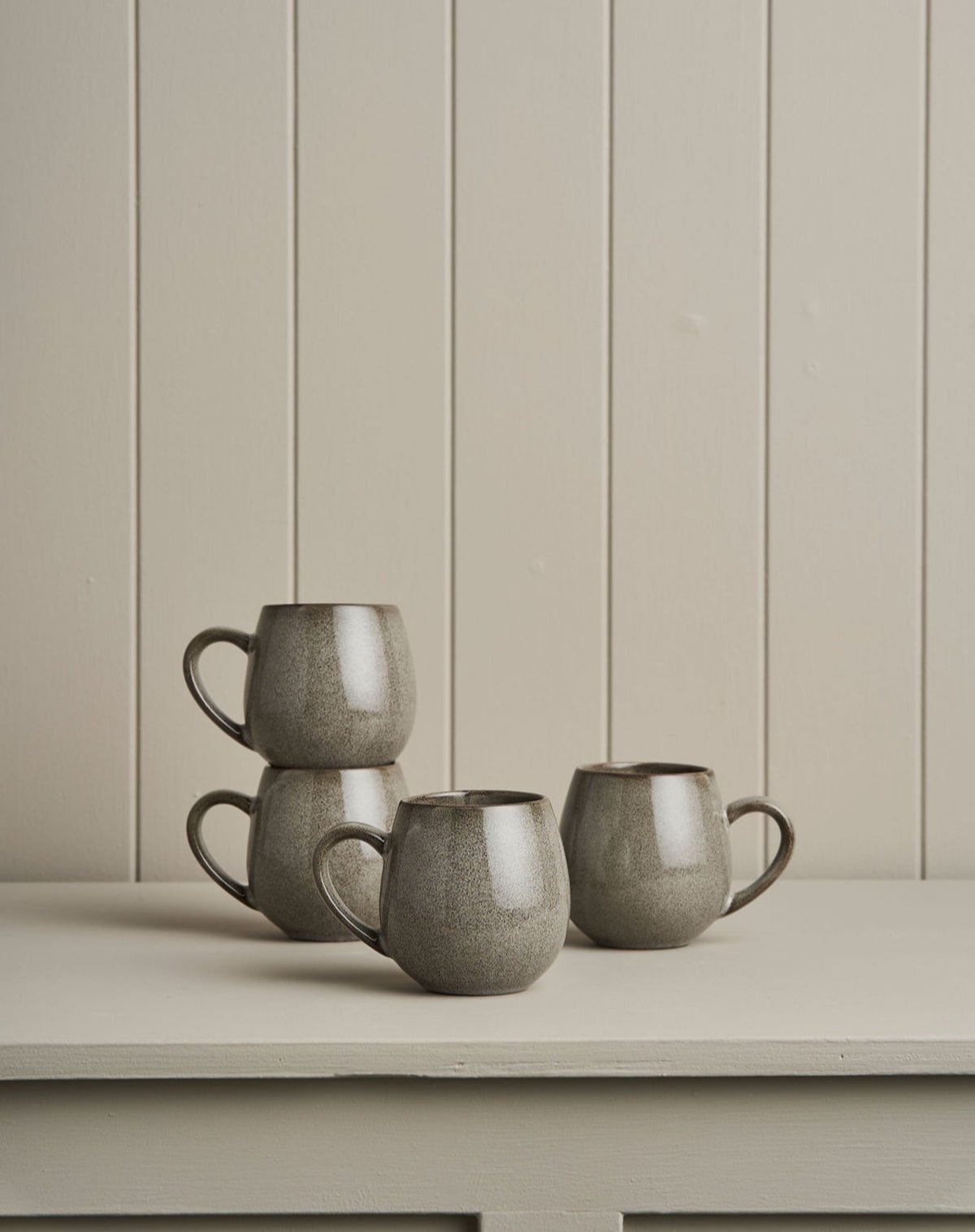 Hug Me Mugs / Smoke