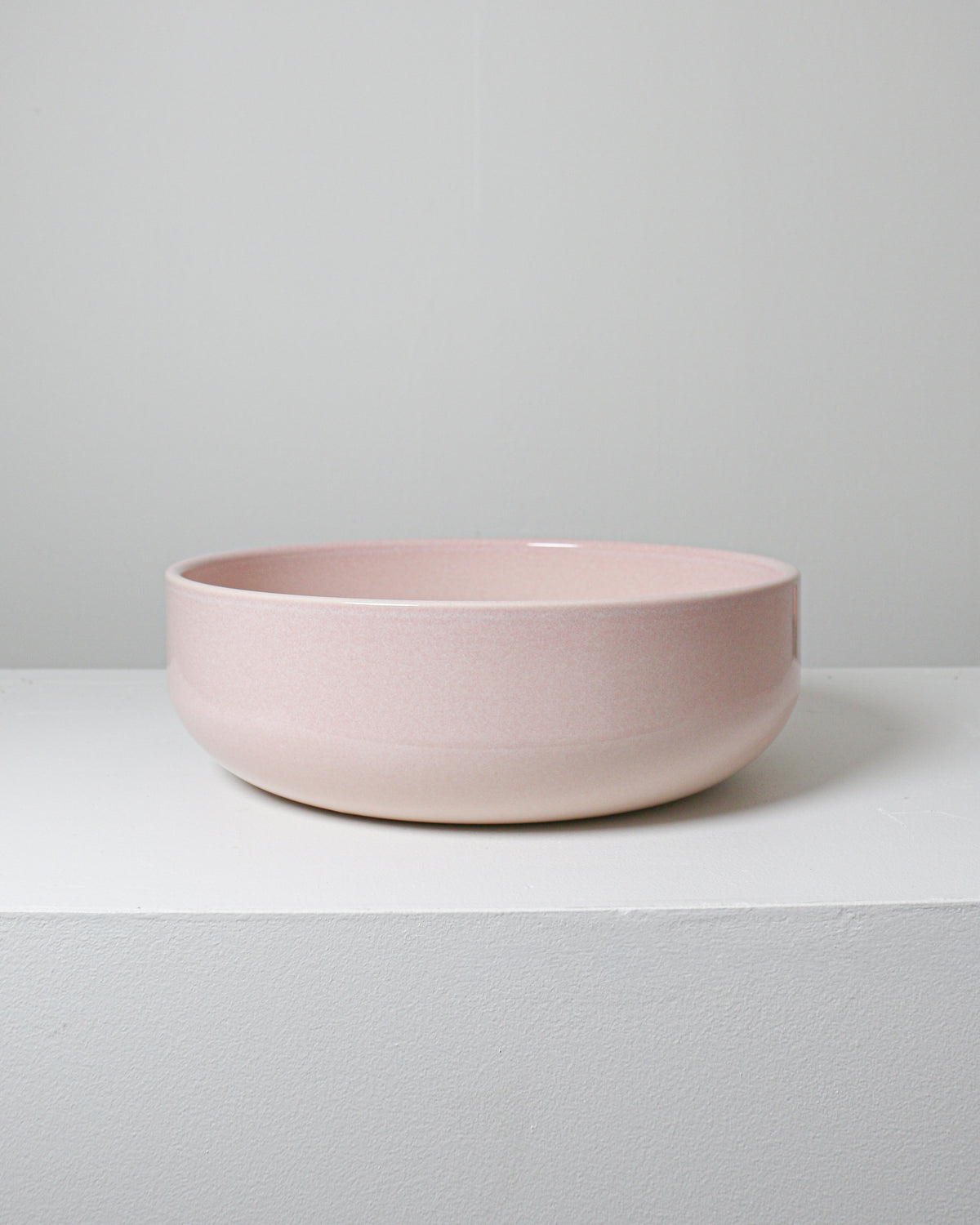 Clay 300 Round Hand Basin in Rose Quartz