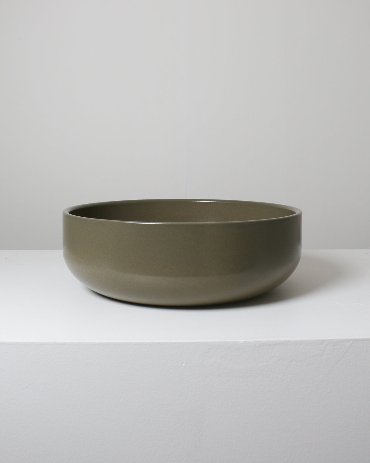 Clay 300 Round Hand Basin in Olive
