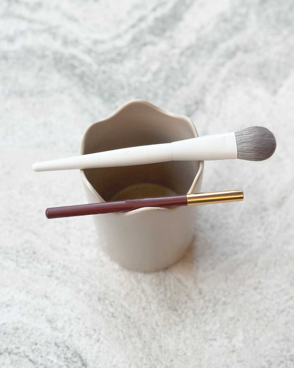 Store &amp; Dry Brush Cylinder / Jade Kisnorbo X Robert Gordon