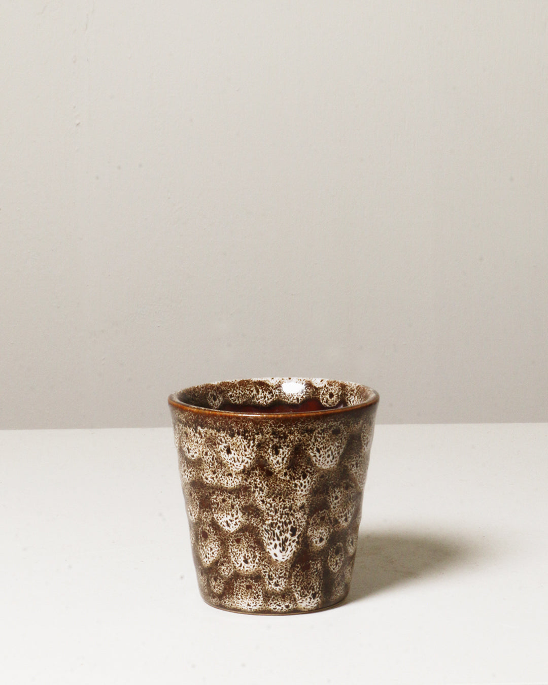 Small Carousel Cup / White Ochre