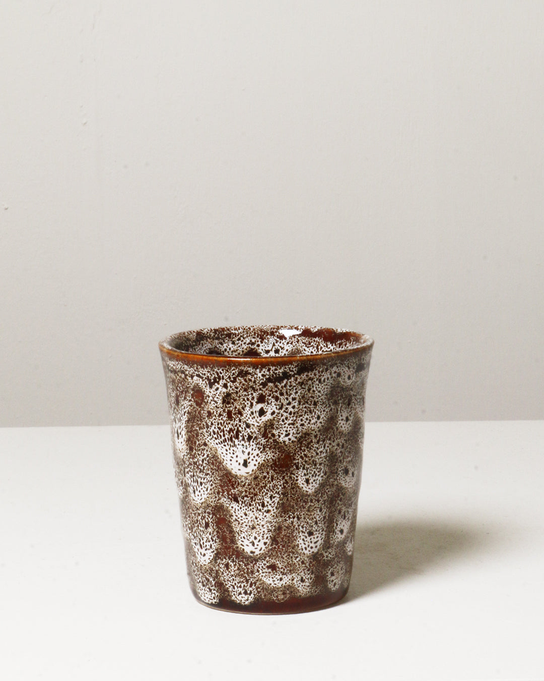 Large Carousel Cup / White Ochre