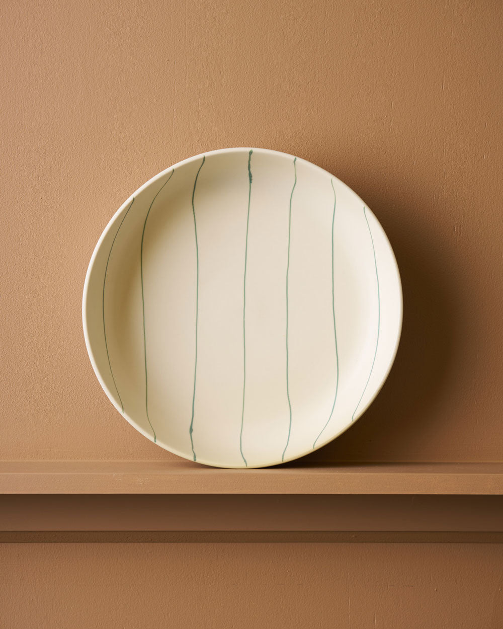 Coastal Junction 28cm Salad Bowl / Cream with Green Stripe