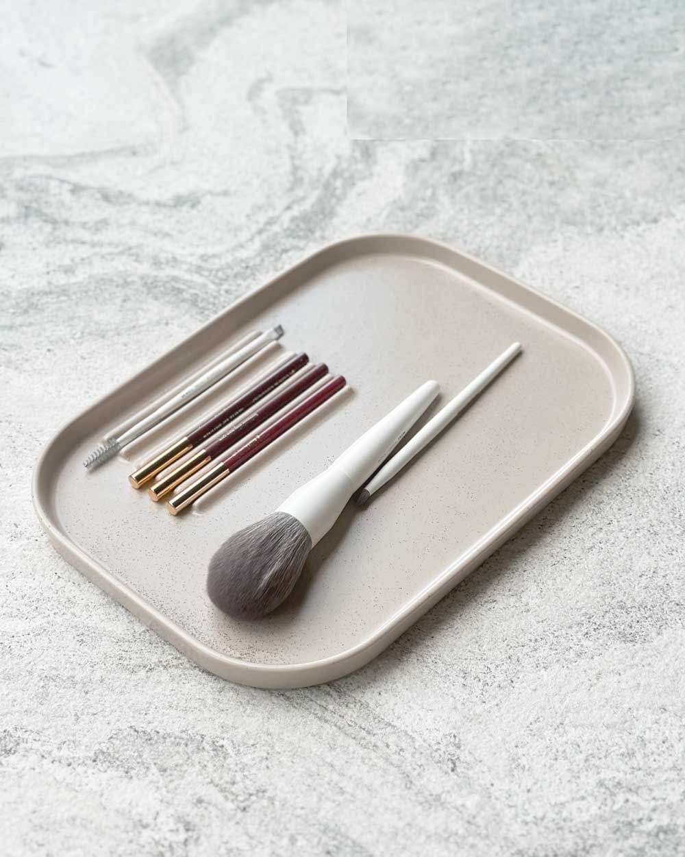 The Layer Tray / Jade Kisnorbo X Robert Gordon