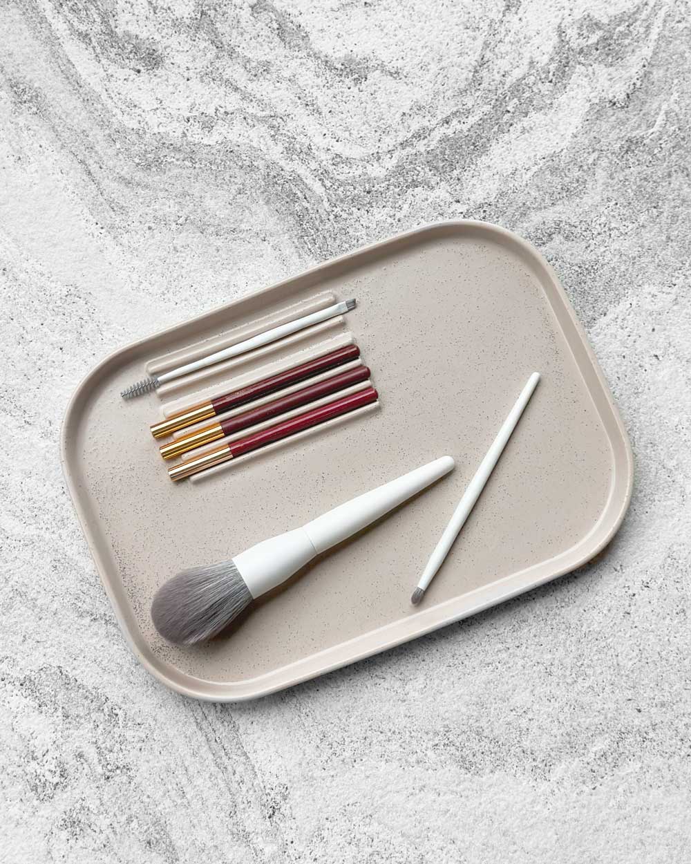 The Layer Tray / Jade Kisnorbo X Robert Gordon