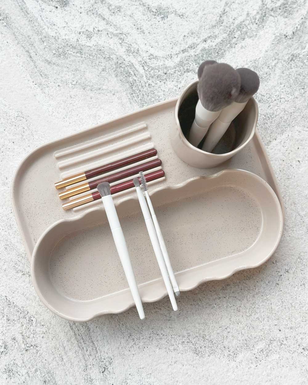 The Layer Tray / Jade Kisnorbo X Robert Gordon