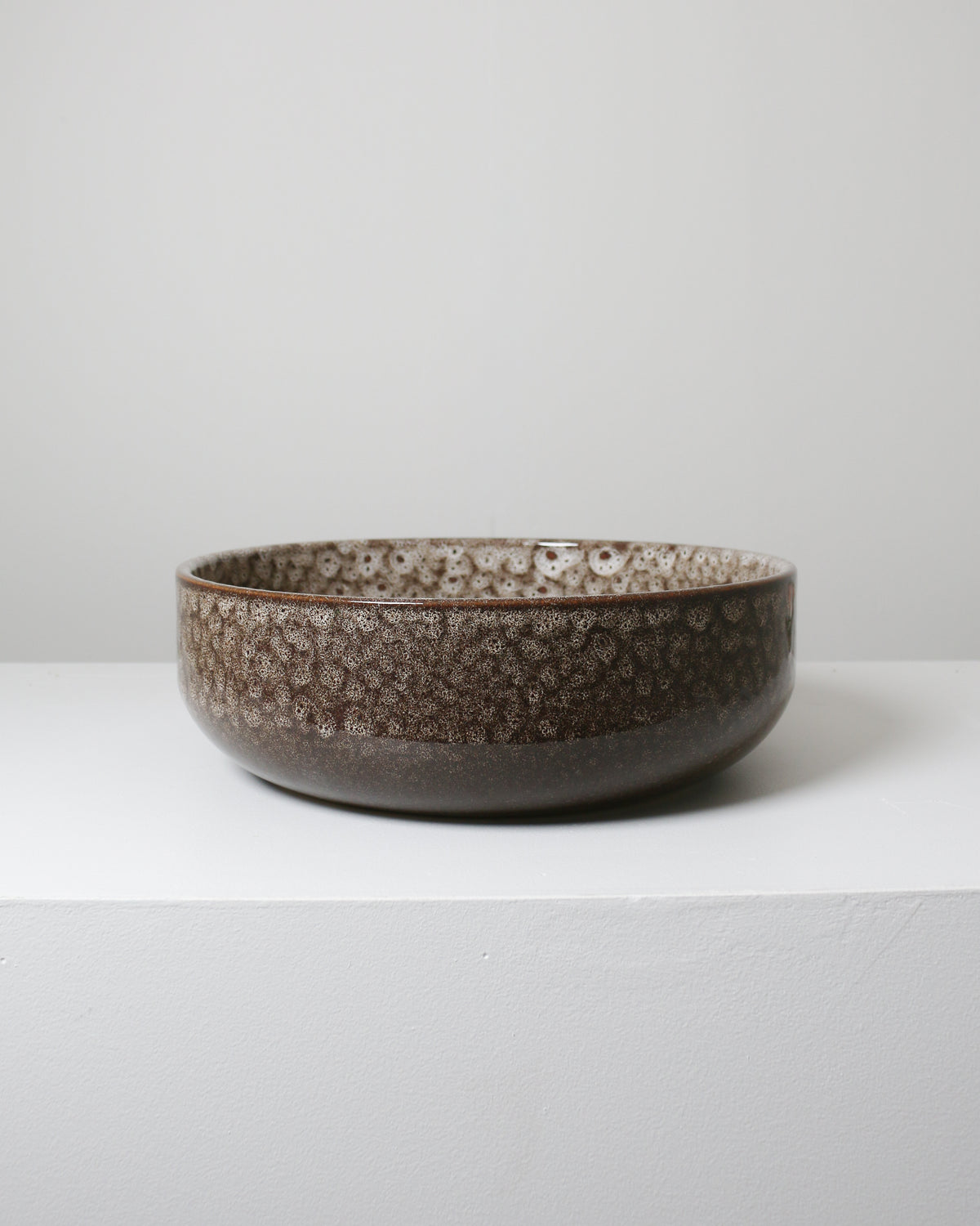 Clay 300 Round Hand Basin in White Ochre