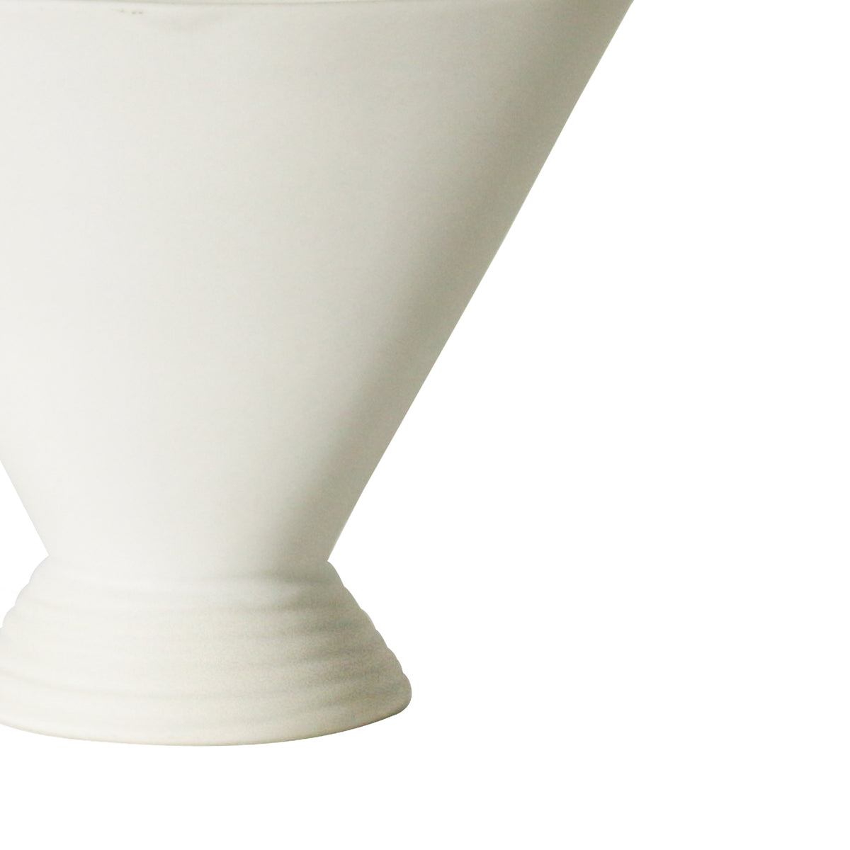 The Arrangement / Scallop Vase