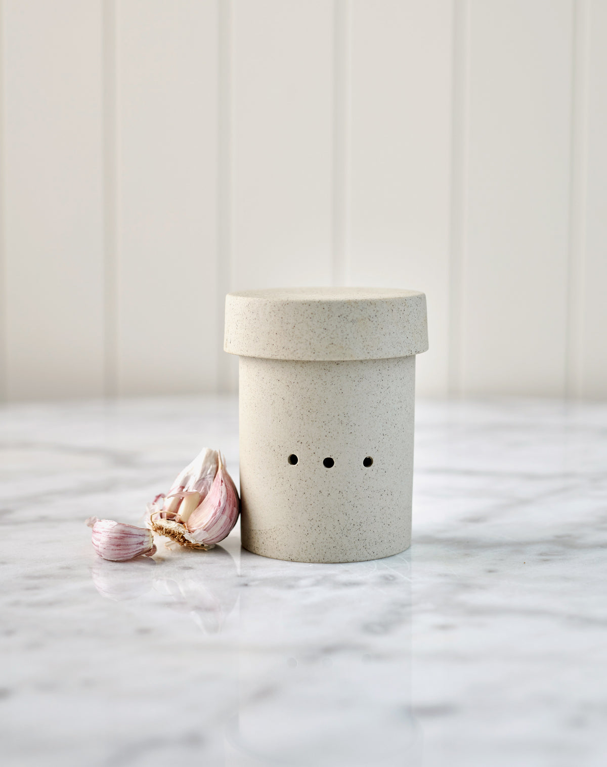 Handy Little Things / Garlic Canister